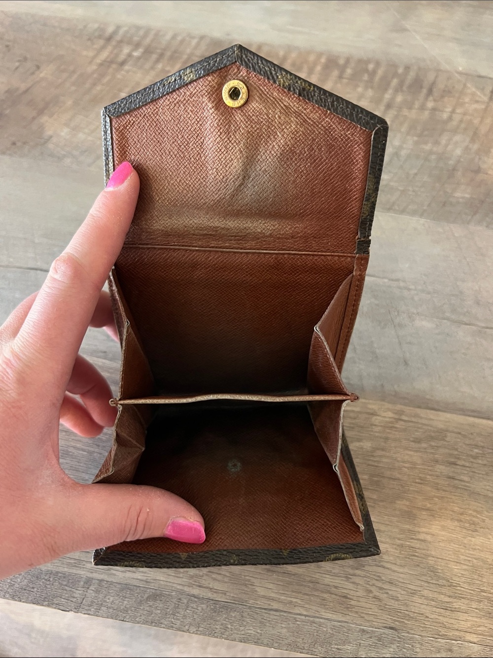 Louis Vuitton Elise Monogram Wallet - Picture 6 of 6